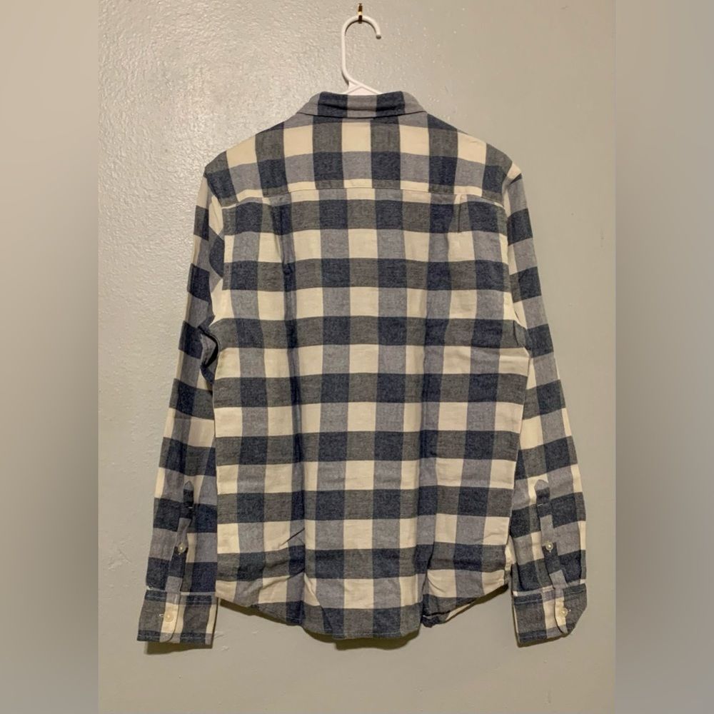 🎉Host Pick!🎉 NWT Lucky Brand Blue/Cream Flannel Button-Down Shirt - Picture 3 of 12